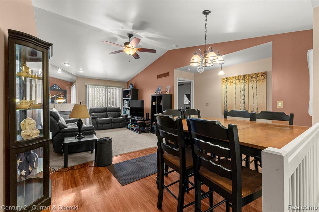 17308 S Lucille Circle, New Boston, MI 48164 — Photo 4