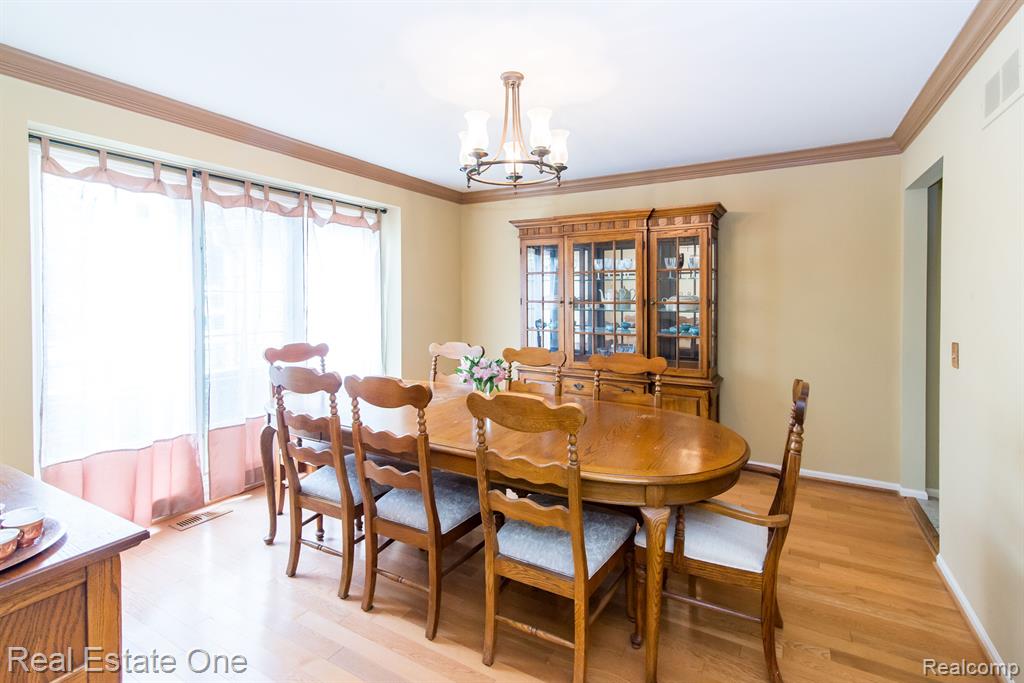 4088 PARKSTONE Court, Troy, MI 48098 — Photo 43