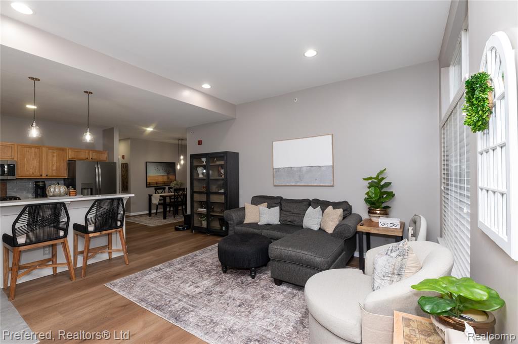 30768 Ardmore Court, 19, Novi, MI 48377 — Photo 5