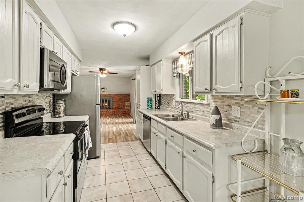 4786 E Allen Road, Webberville, MI 48892 — Photo 8