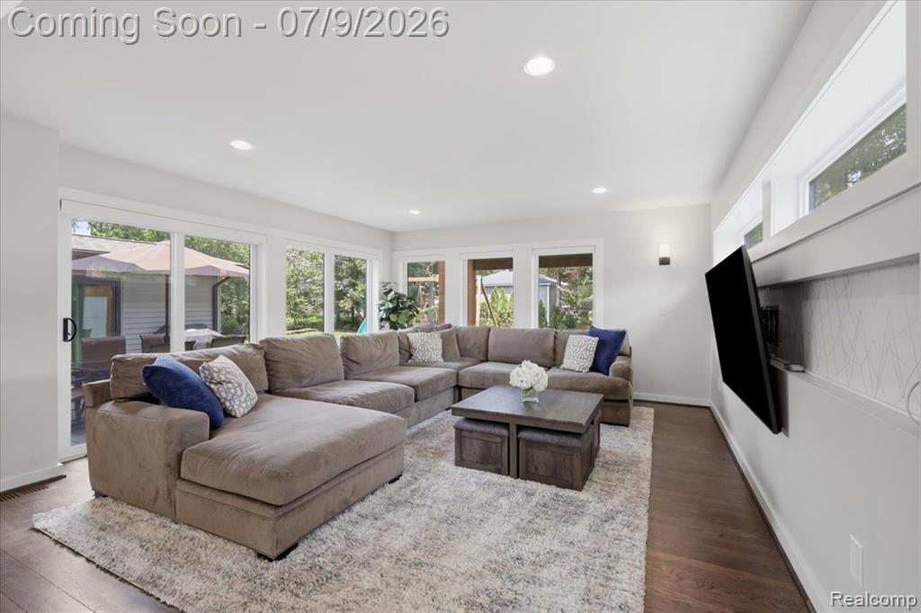 423 S Cranbrook Cross Road, Bloomfield Hills, MI 48301 — Photo 10