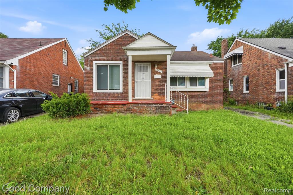 18937 Algonac Street, Detroit, MI 48234