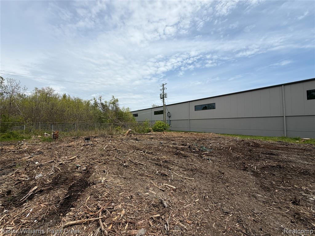 22477 15 Mile Road, Clinton Twp, MI 48035 — Photo 21