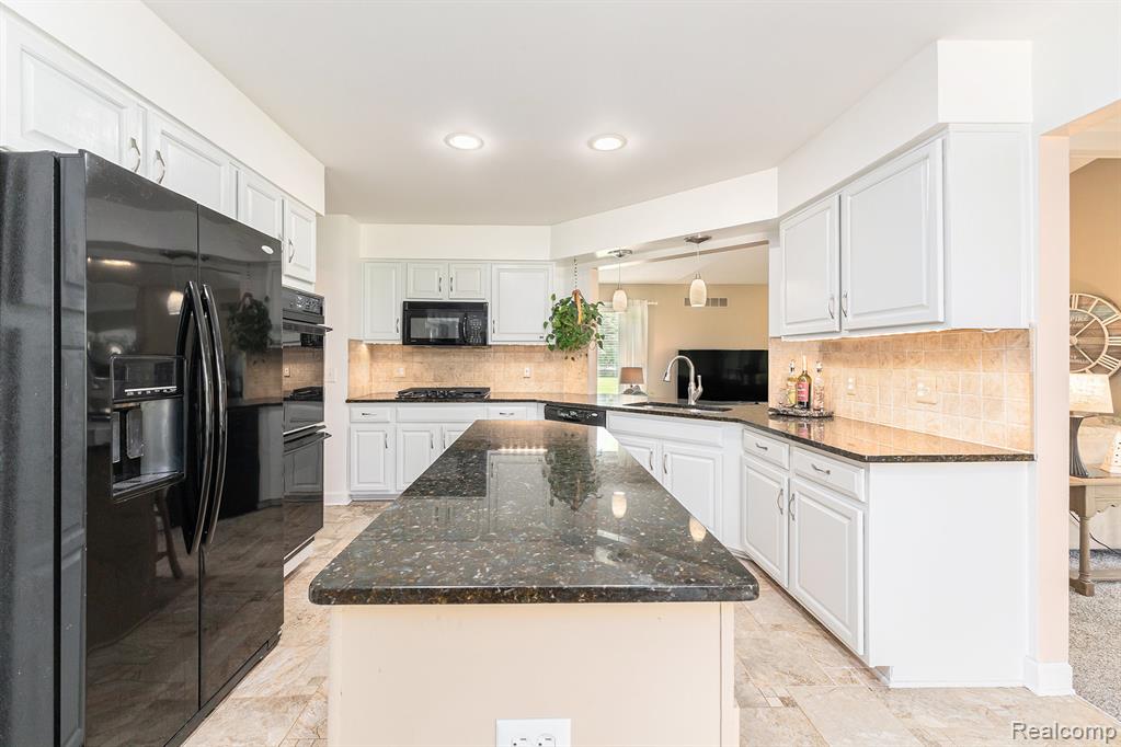 6907 KINGS MILL Drive, Canton, MI 48187 — Photo 10