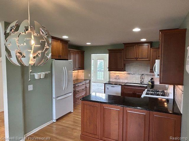 6462 Club Court E, 14, Holly, MI 48442 — Photo 9