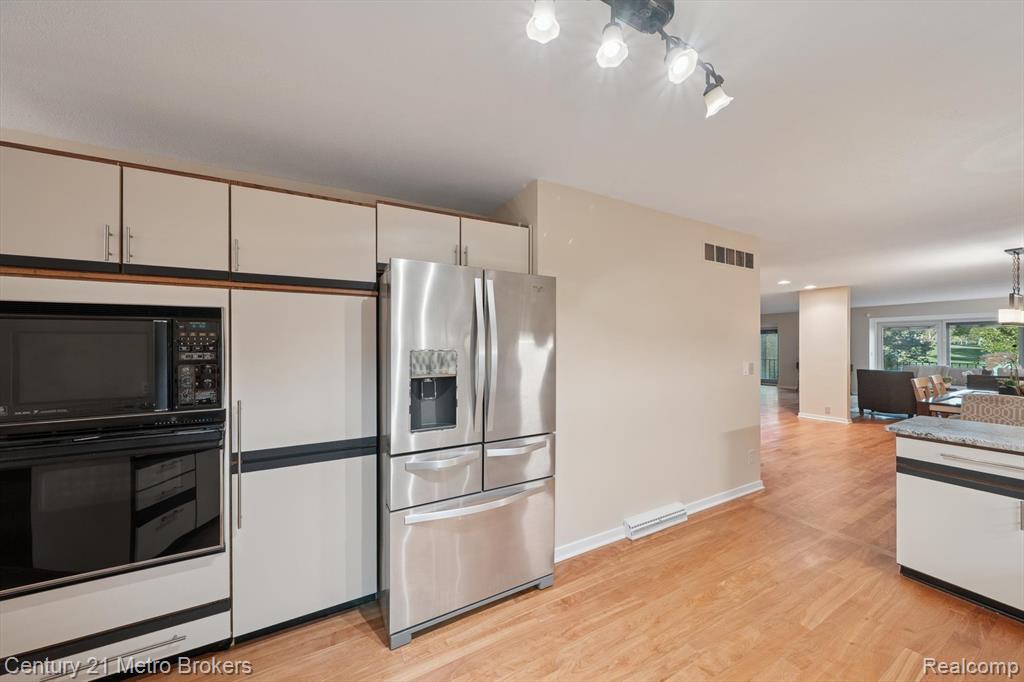 9095 S Saginaw Road, 23, Grand Blanc, MI 48439 — Photo 18