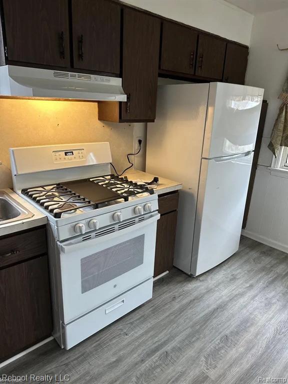 905 Pleasant Street, Saginaw, MI 48602 — Photo 9