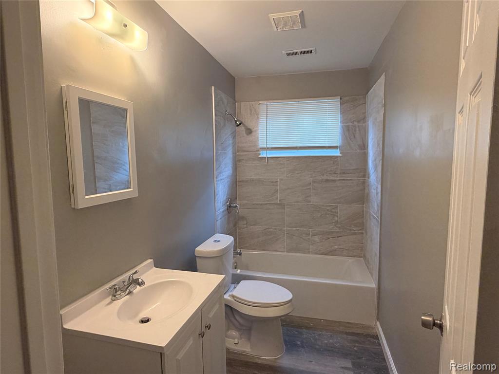 15908 Dacosta Street - Photo 5