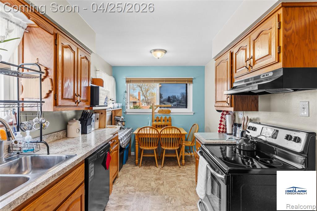 24909 Saxony Avenue, Eastpointe, MI 48021 — Photo 19