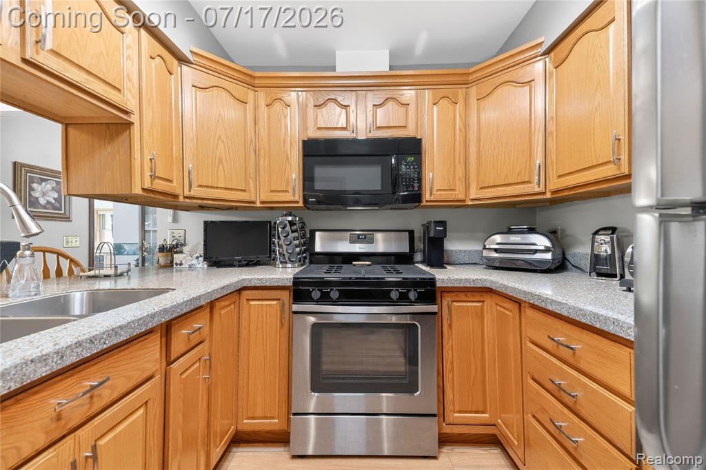 7373 Ponderosa Drive, Swartz Creek, MI 48473 — Photo 4