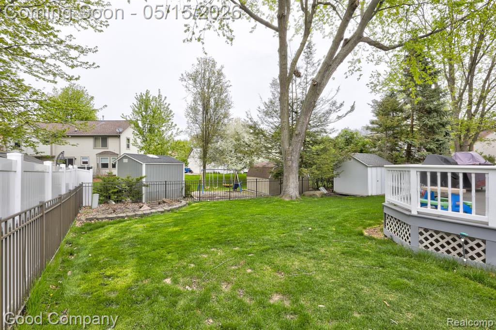 2370 Lansbury Drive, Waterford, MI 48329 — Photo 55