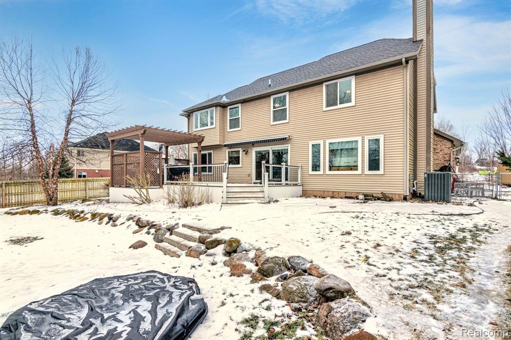 552 CROWN RIDGE Court, White Lake, MI — Photo 6