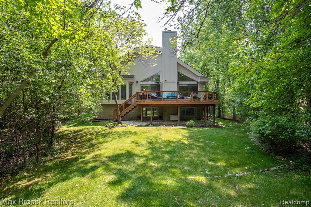 6524 Pleasant Lake Court, West Bloomfield, MI — Photo 70