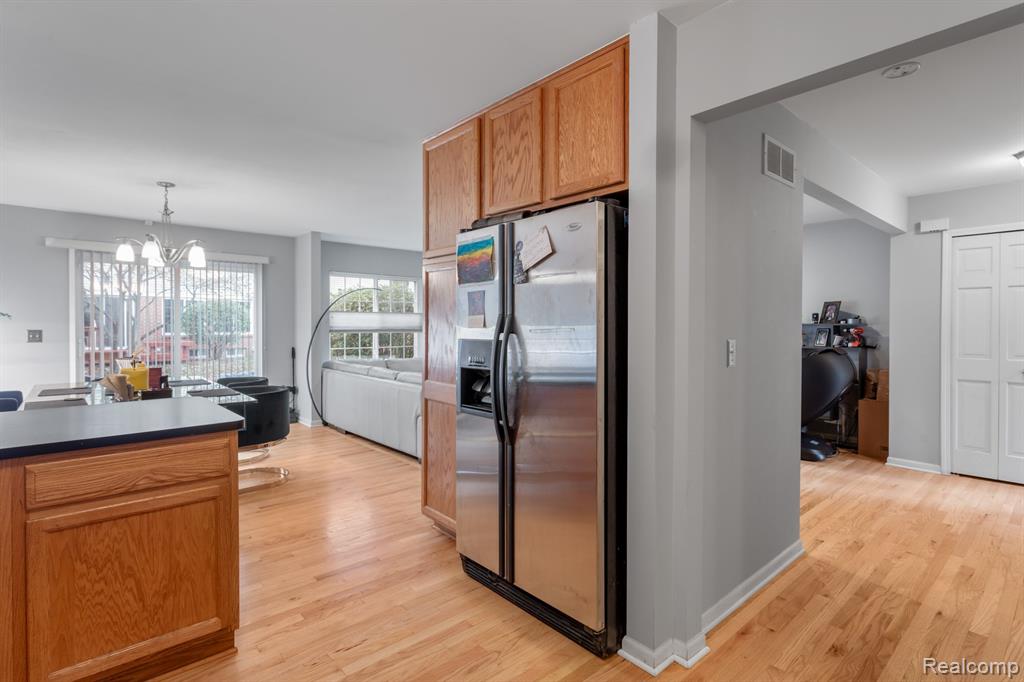 605 James Circle, Royal Oak, MI 48067 — Photo 12