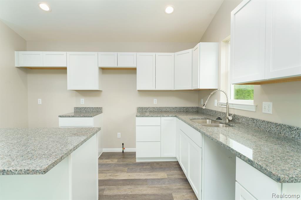 9674 IOSCO RIDGE Drive, Gregory, MI 48137 — Photo 10