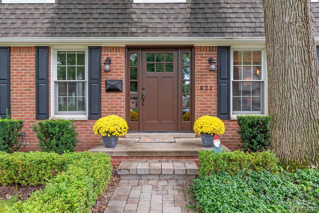 821 BEECH Court, Plymouth, MI 48170 — Photo 3