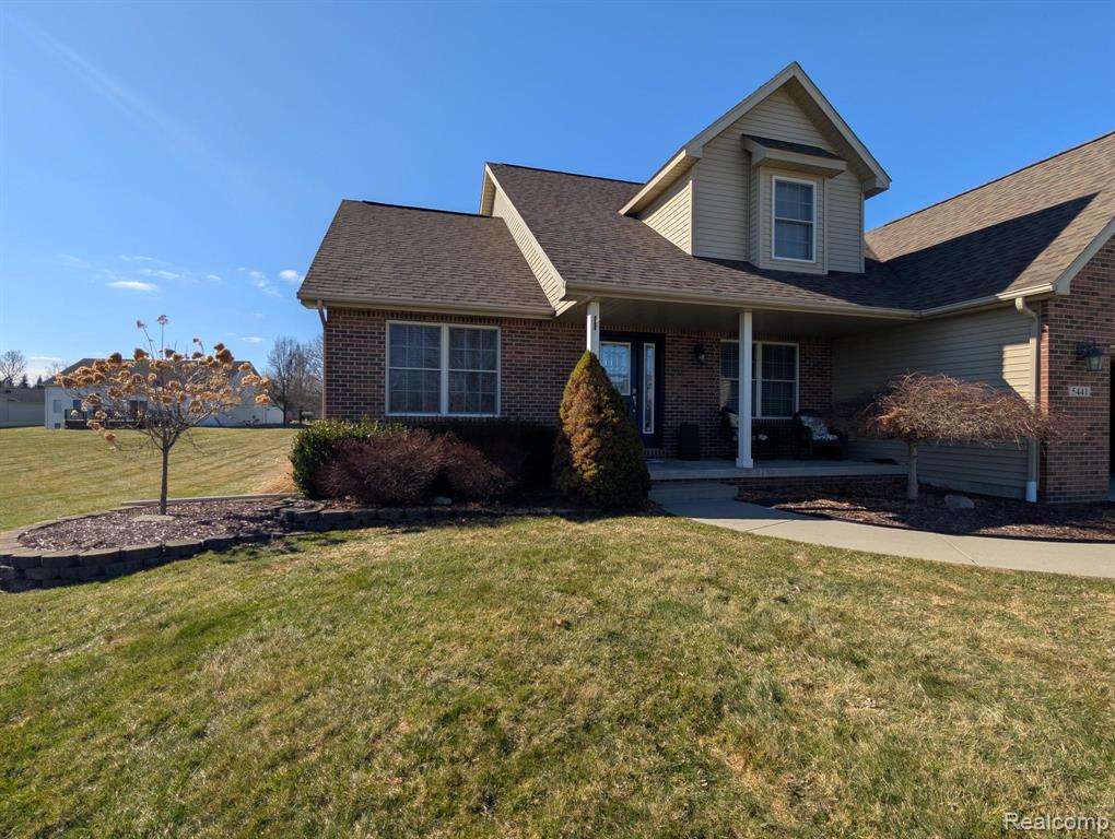 5441 Meadow Creek Court, Flint, MI 48532 — Photo 2