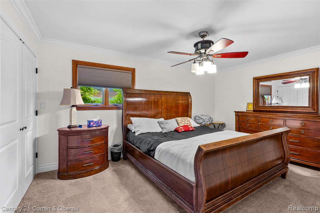 5984 Campus Drive, Dearborn Heights, MI 48127 — Photo 20