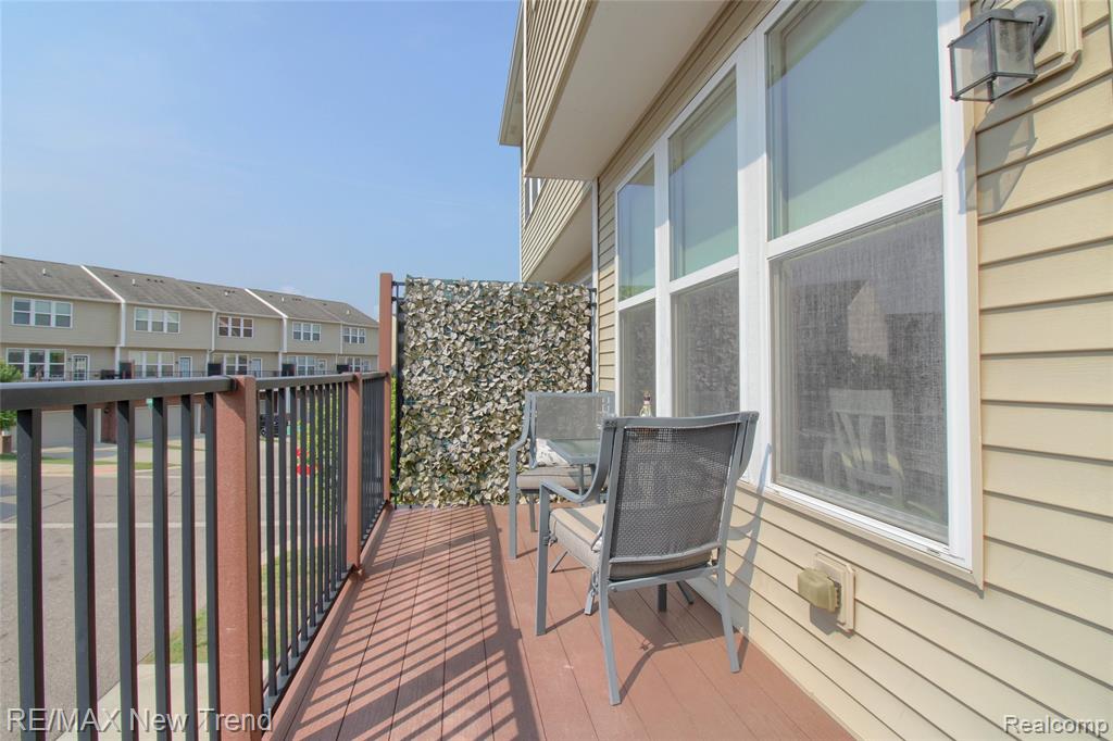 44509 Ellery Lane, Novi, MI 48377 — Photo 25