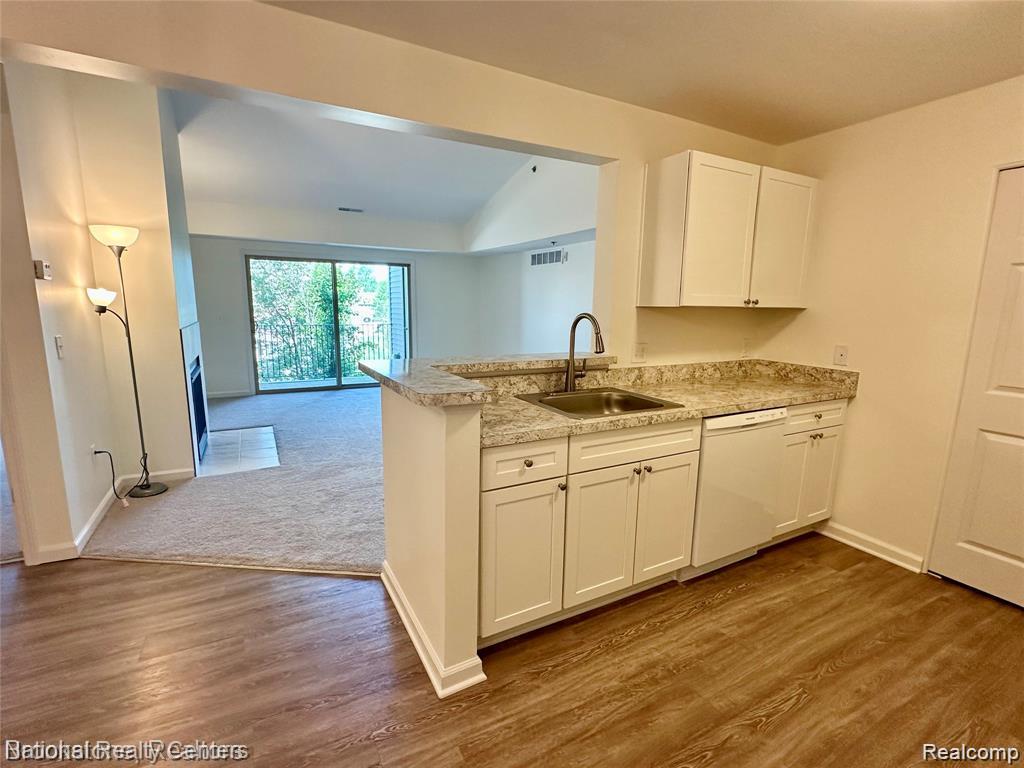 14301 Pinehurst Lane, Grand Blanc, MI 48439 — Photo 10