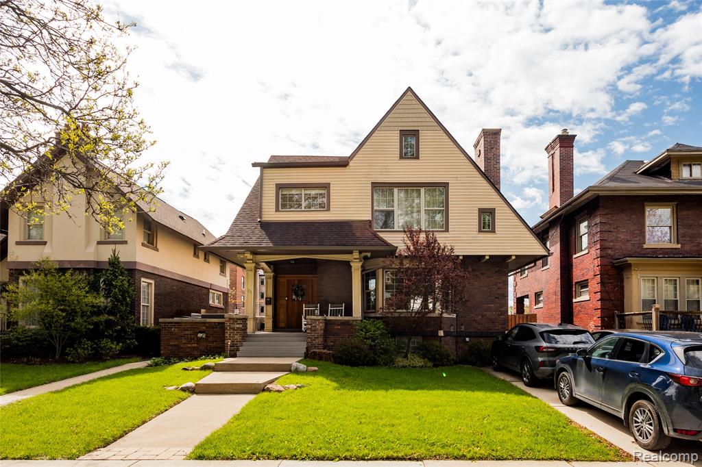 121 Atkinson Street, Detroit, MI 48202 — front exterior