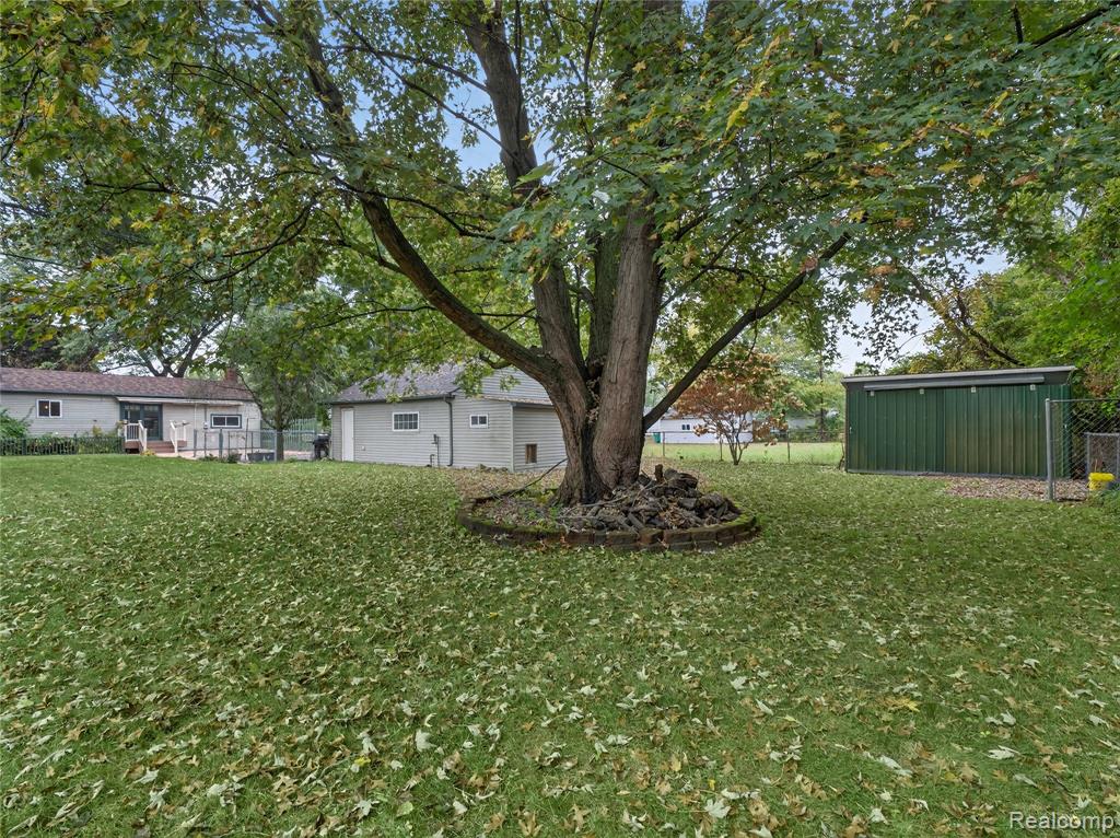 43801 Burtrig Road, Van Buren, MI 48111 — Photo 39