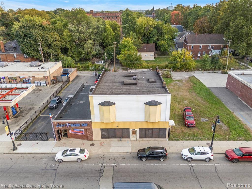 4435 W VERNOR