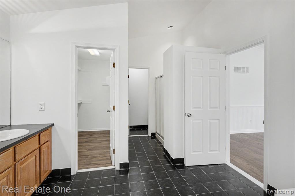 1797 Poppleton Drive, West Bloomfield, MI 48324 — Photo 24
