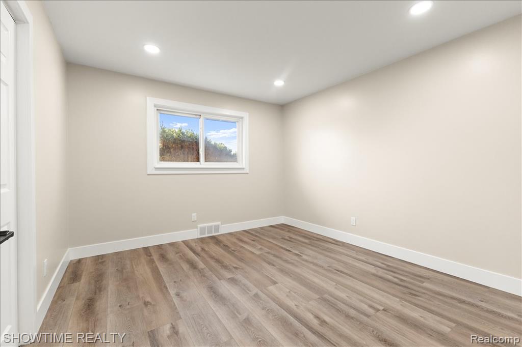 10358 Cloverdale Avenue, Ferndale, MI 48220 — Photo 22
