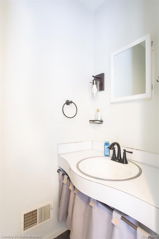 719 SURFWOOD Lane, Davison, MI 48423 — Photo 18
