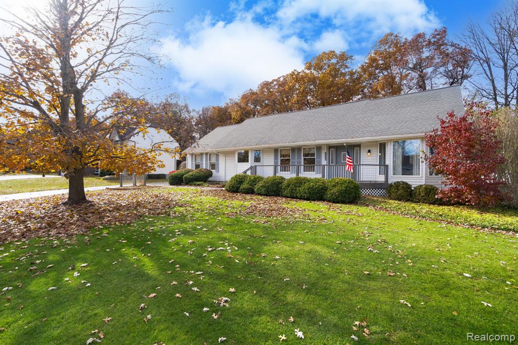 9721 Klais Road, Clarkston, MI 48348 — Photo 3