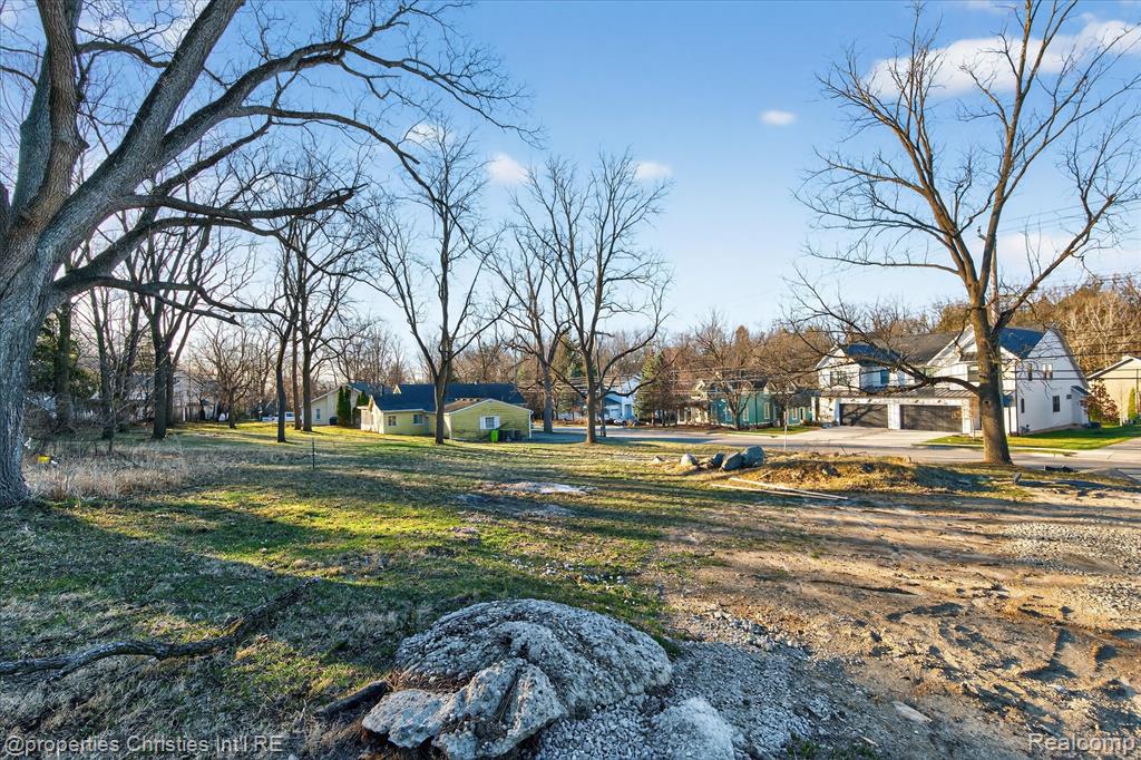 C Randolph Street N, Northville, MI, 48167