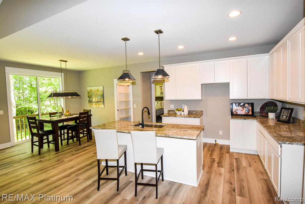 43 Candlelight Court, Brighton, MI 48114 — Photo 6