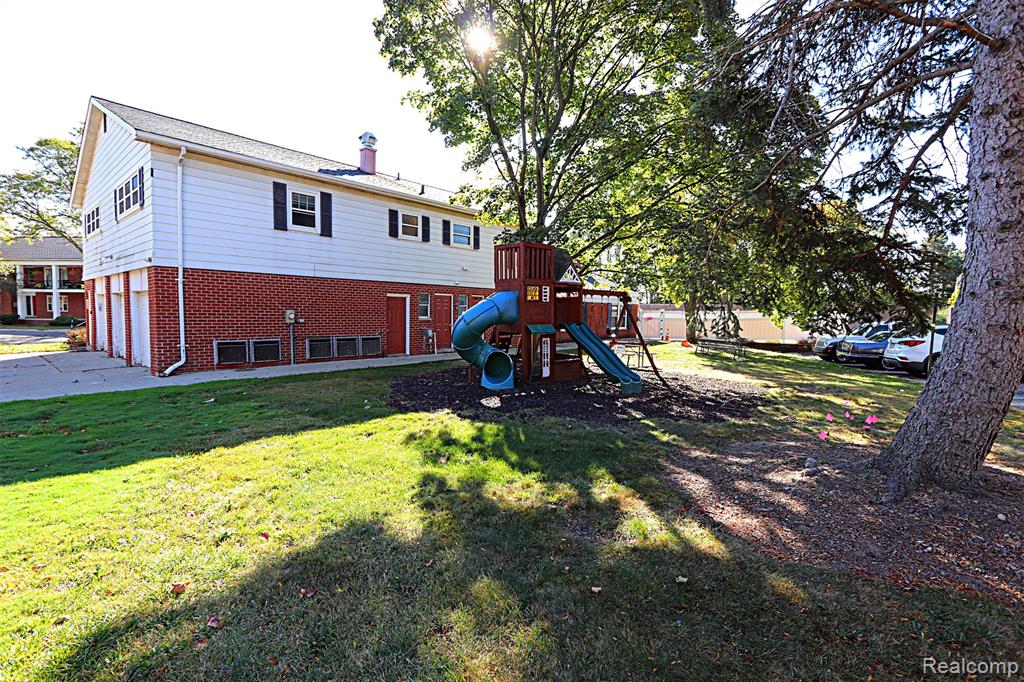 27654 E Echo Valley E Street, 232, Farmington Hills, MI 48334 — Photo 25