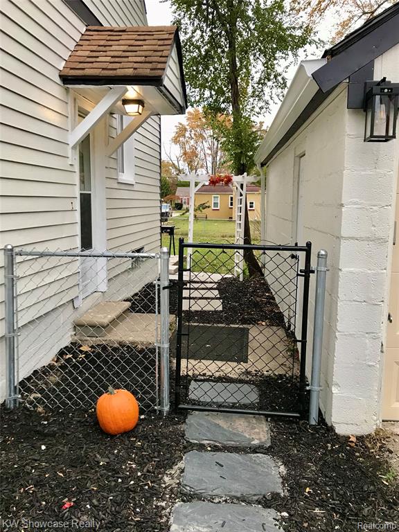 20352 Beatrice Street, Livonia, MI, 48152