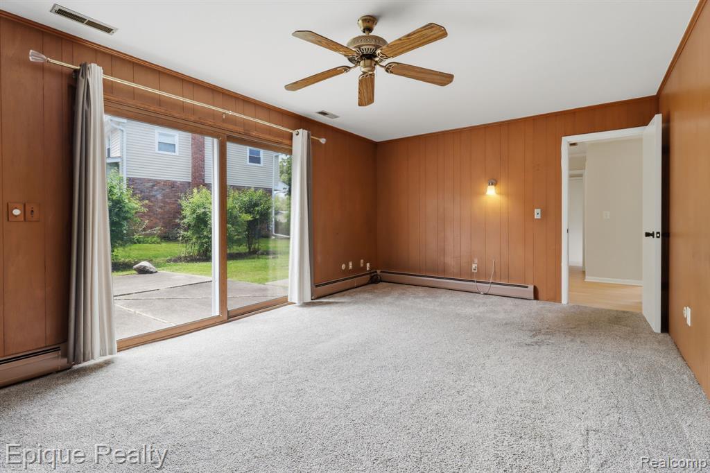 7335 Coach Lane, West Bloomfield, MI — Photo 7
