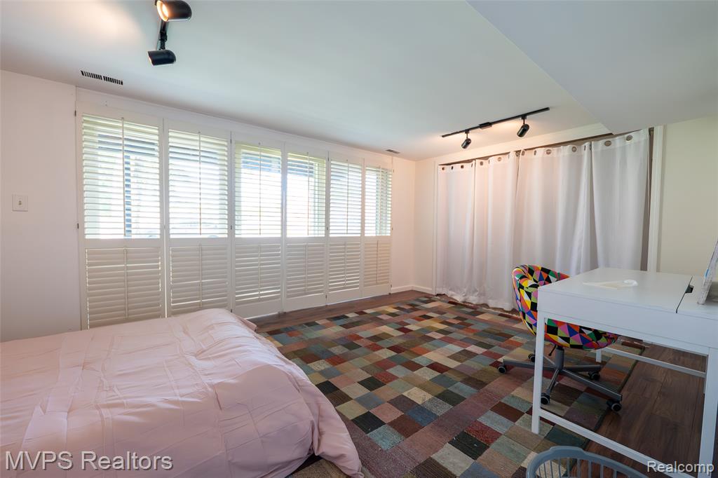 804 S Oak Brook Ridge Drive, 149, Rochester Hills, MI 48307 — Photo 34