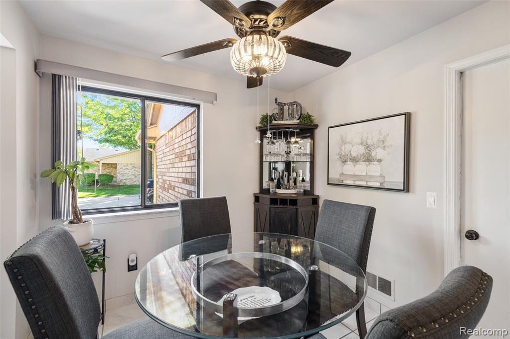 41600 Janet Drive, Clinton Twp, MI 48038 — Photo 14