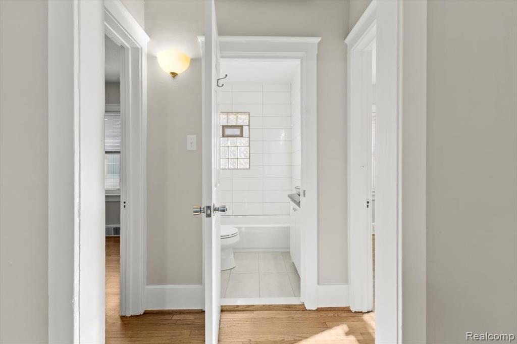 508 E Hudson Avenue, Royal Oak, MI 48067 — Photo 15