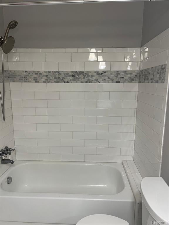 38811 COUNTRY Circle, Farmington Hills, MI 48331 — Photo 14