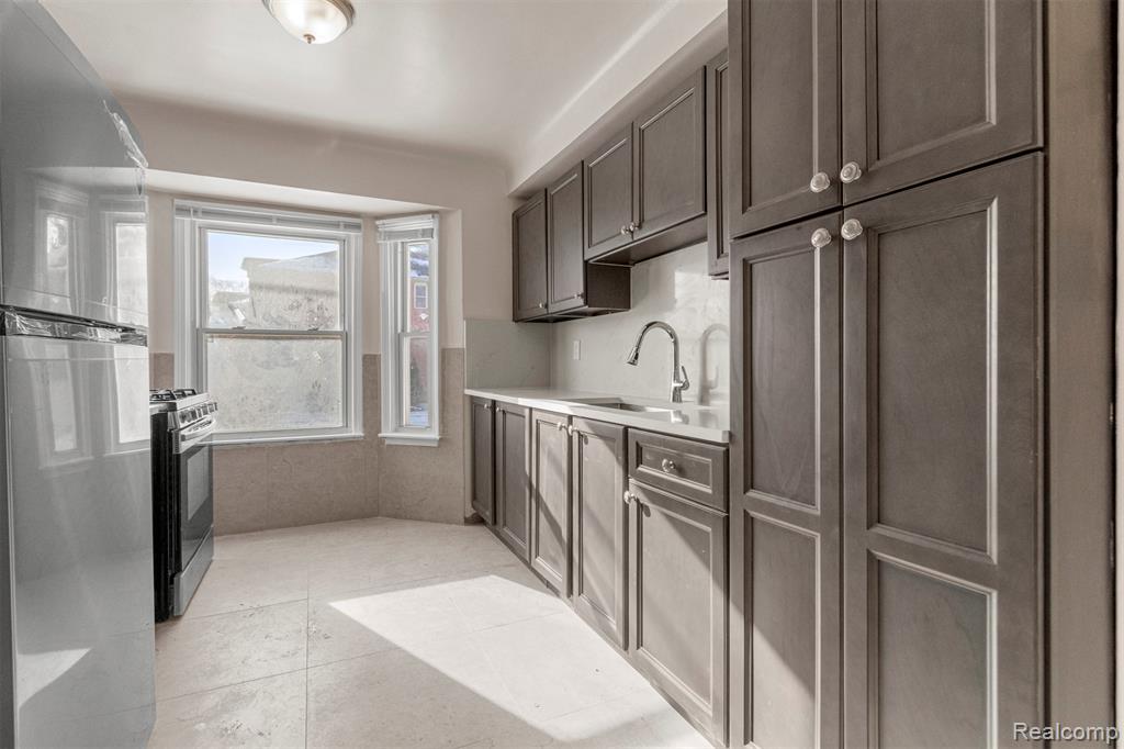 7801 Appoline Street, Dearborn, MI 48126 — Photo 13