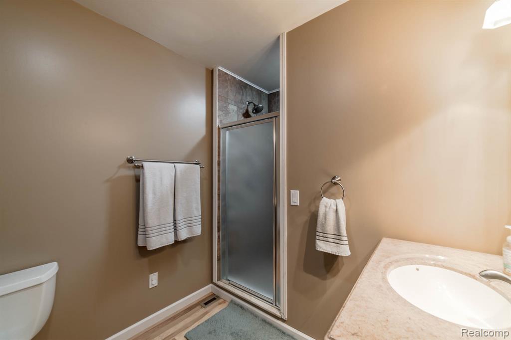 46555 Dequindre Road, Rochester Hills, MI 48307 — Photo 47
