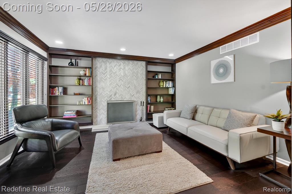 4296 Barcroft Way, West Bloomfield, MI 48323 — Photo 11