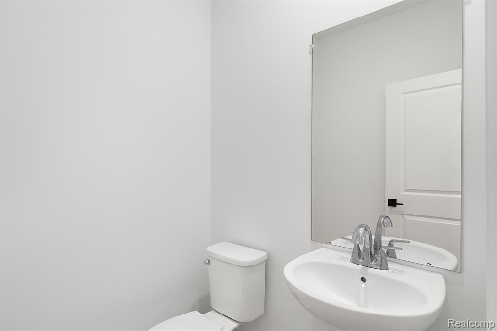 9840 Firwood, Plymouth, MI 48170 — Photo 19