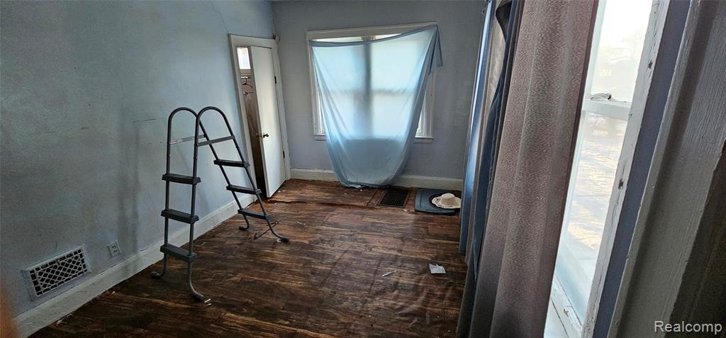 1714 Gladstone Street, Detroit, MI 48206 — Photo 32