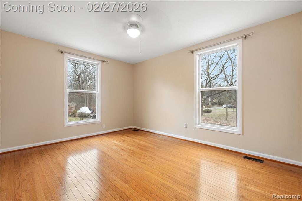 6885 Aeroview Street, West Bloomfield, MI 48324 — Photo 21