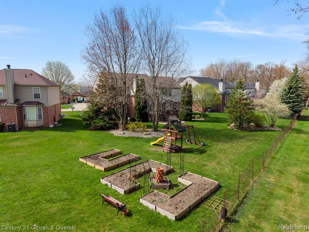 48742 Tanglewood Drive, Macomb, MI 48044 — Photo 73