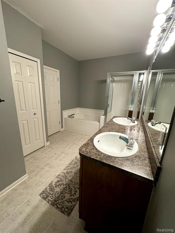 10258 CROSSVIEW Trail, Howell, MI 48855 — Photo 16