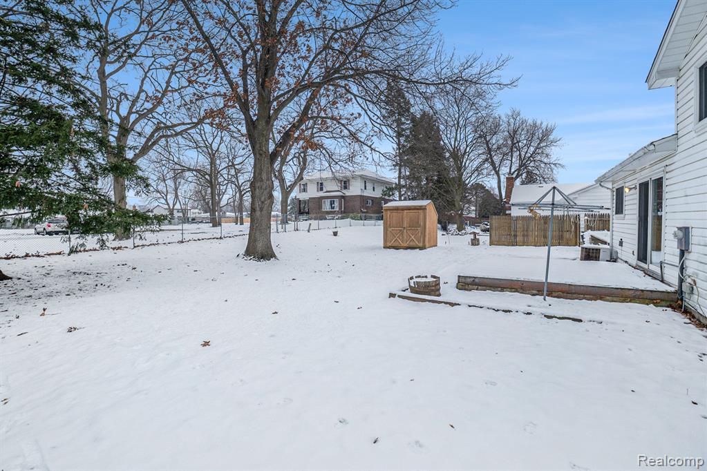 5023 Spring Well Lane, Grand Blanc, MI 48439 — Photo 27