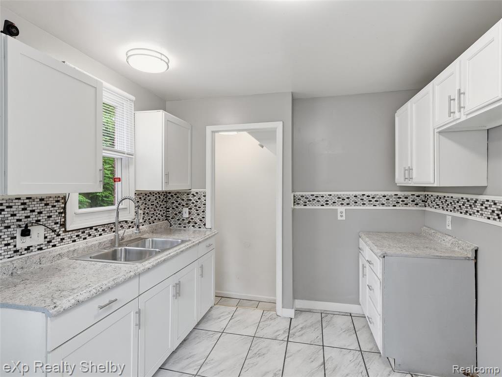 16476 Rossini Drive, Detroit, MI 48205 — Photo 9